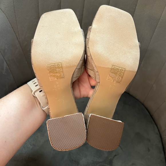 Shu Shop Hayat Heels - size 6.5 - Picture 7 of 8